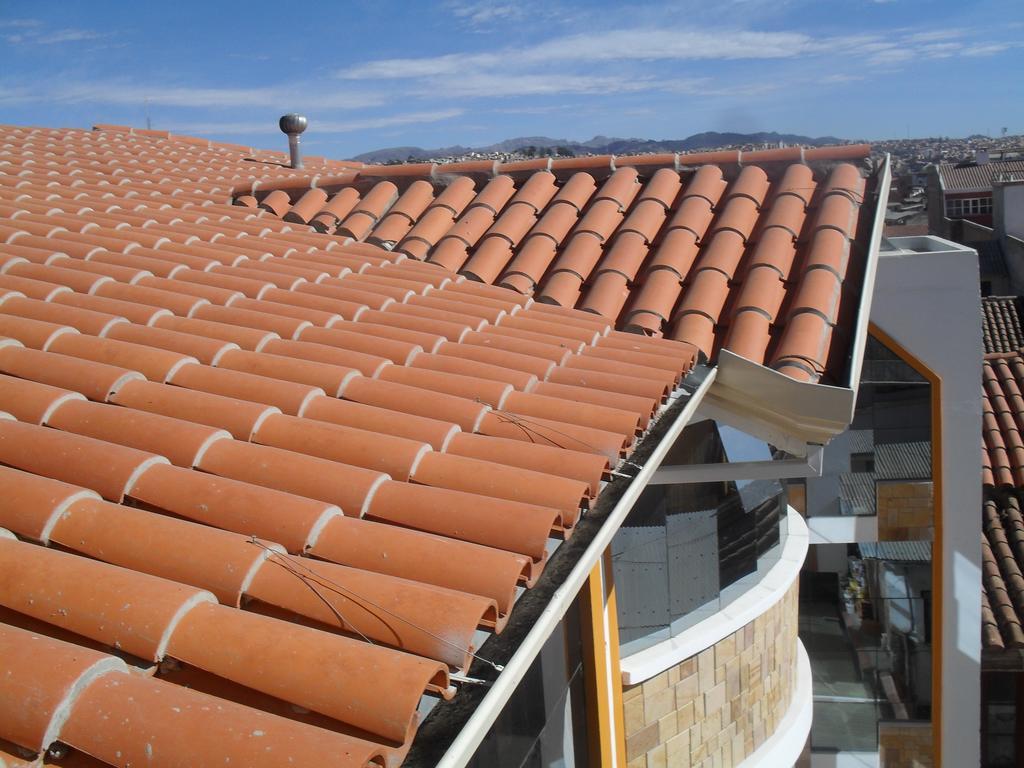 Hostal Corona Blanca Sucre Exterior foto